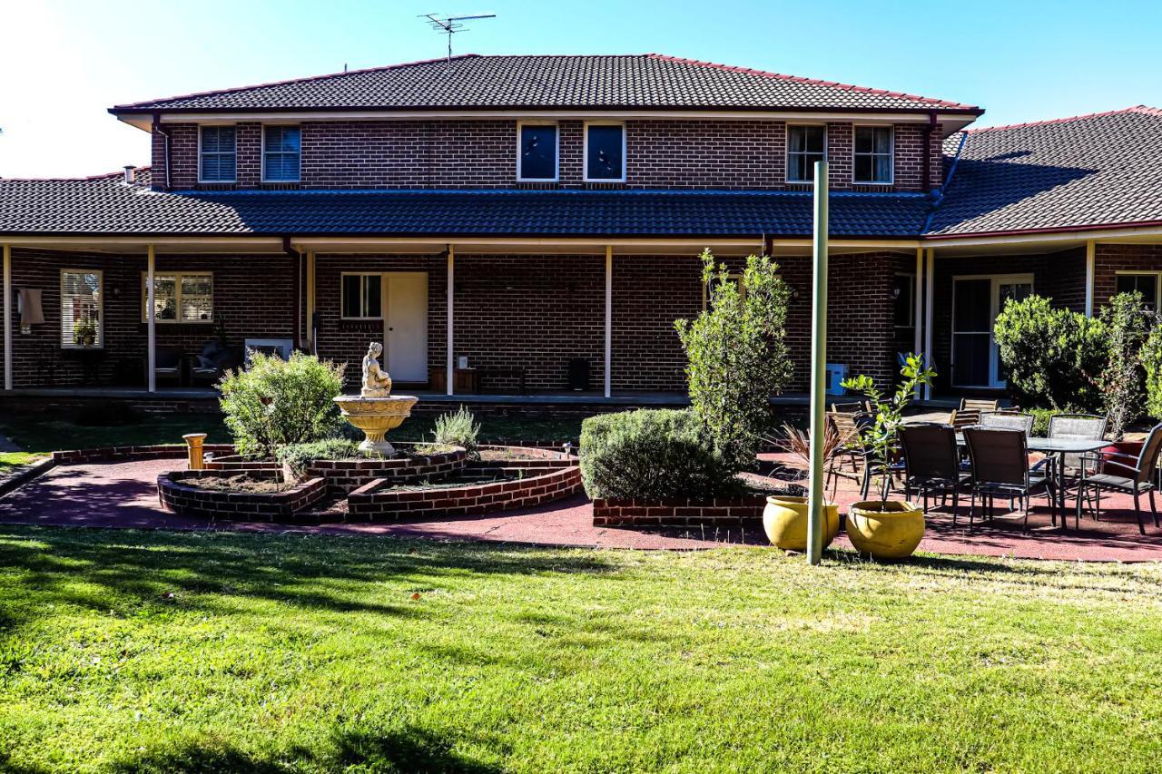 Plumes Boutique Bed & Breakfast Tamworth Extérieur photo