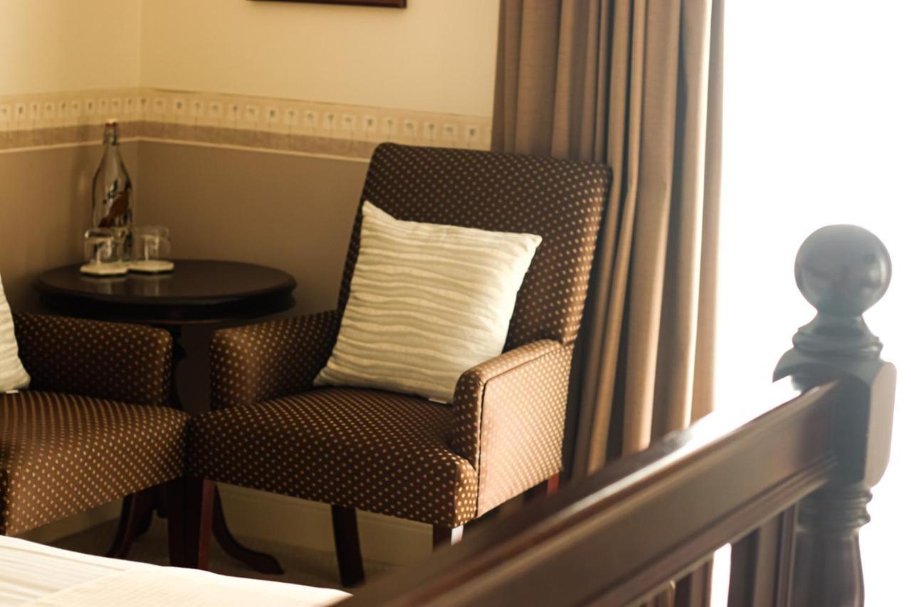 Plumes Boutique Bed & Breakfast Tamworth Extérieur photo