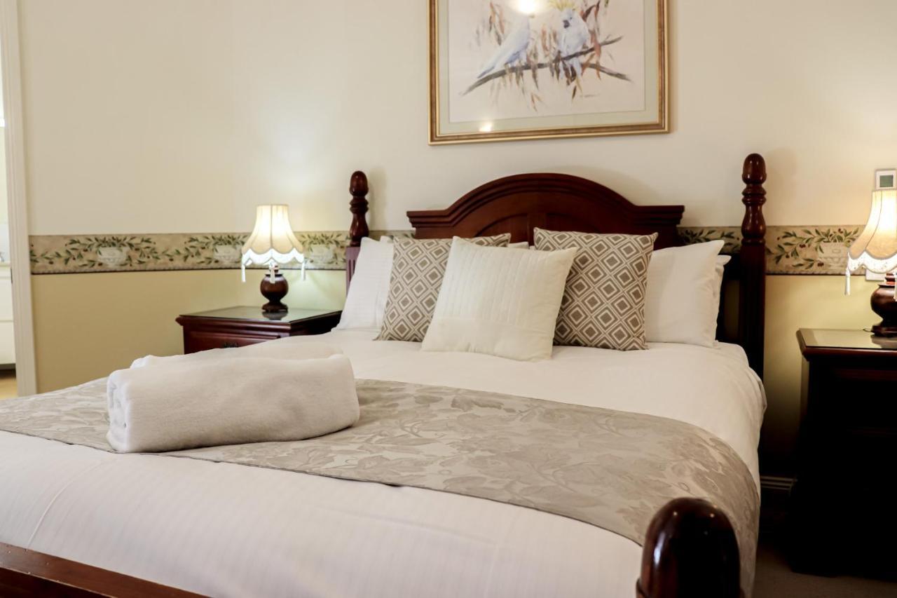 Plumes Boutique Bed & Breakfast Tamworth Extérieur photo