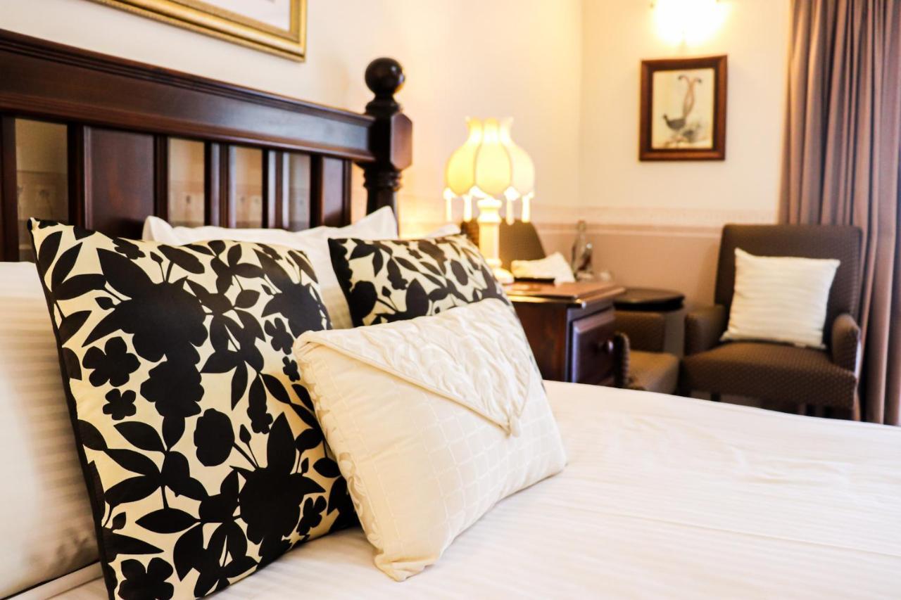 Plumes Boutique Bed & Breakfast Tamworth Extérieur photo