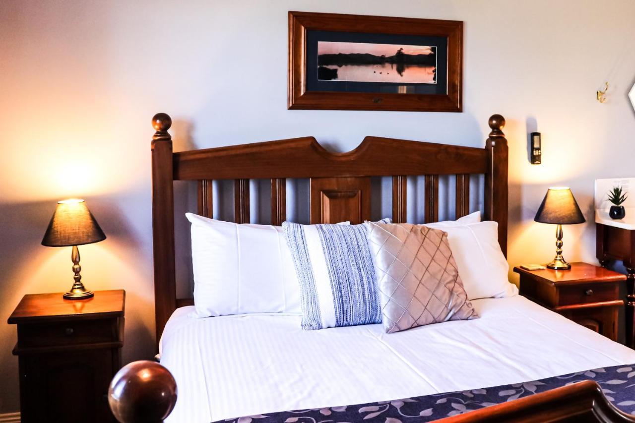 Plumes Boutique Bed & Breakfast Tamworth Extérieur photo